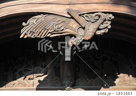 浄土宗法然寺 三仏堂の鳳凰の彫刻 香川県高松市 浄土宗法然寺 三仏堂の鳳凰の彫刻 香川県高松市 1831665