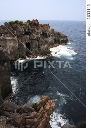 断崖絶壁（縦位置） 1833146