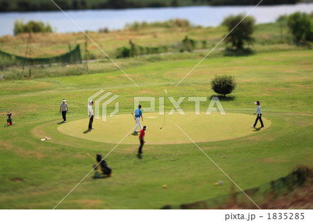 河川敷ゴルフ 1835285