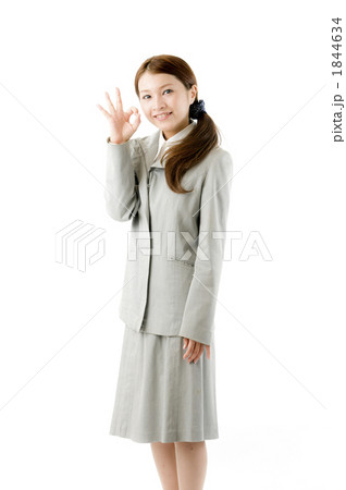 OKサインの女性社員 OKサインの女性社員 1844634