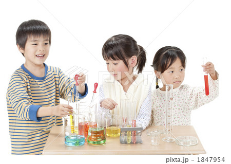 実験中の子供たち 1847954