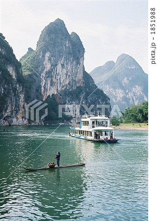 中国・桂林の漓江下り 中国・桂林の漓江下り 1851988