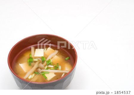 ブナシメジと豆腐の味噌汁 ブナシメジと豆腐の味噌汁 1854537