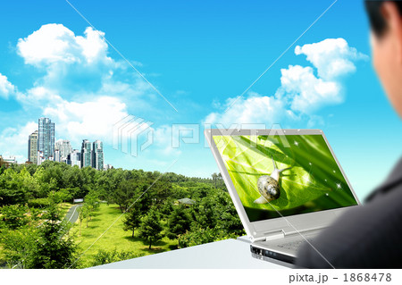 都心の中ノート・パソコン_k_32707  1868478