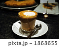 カフェラテ 1868655
