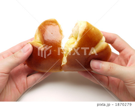 クリームパン 1870279