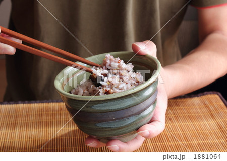 雑穀ごはんを食べよう 1881064