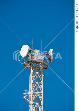 白い通信塔 1881923