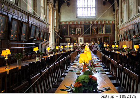 イギリスのオックスフォード ハリーポッターの撮影場所となった大食堂の写真素材