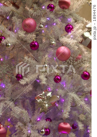 白いクリスマスツリー 白いクリスマスツリー 1894476