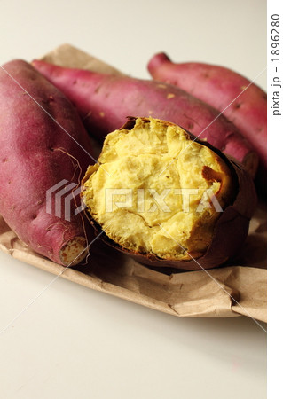 焼きいも 1896280