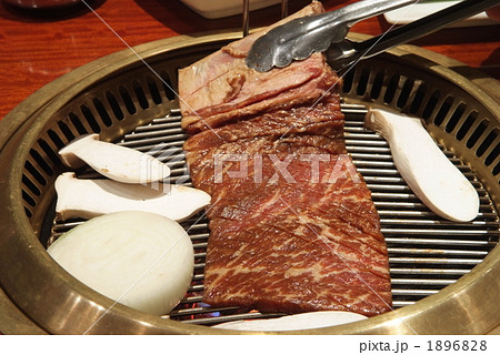 韓国料理　骨付きカルビ 1896828