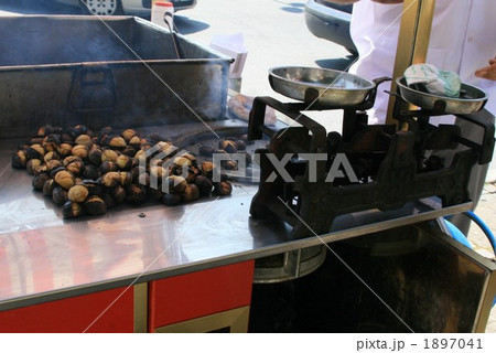 トルコの焼き栗 1897041