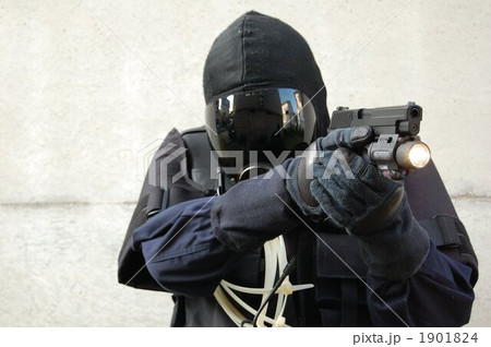 SWAT 1901824