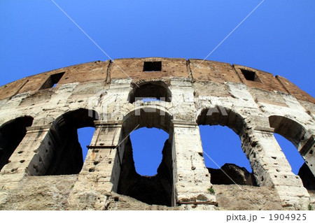イタリア・ローマにあるコロッセオ 1904925