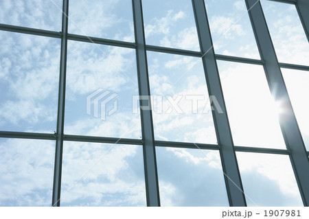 窓から見える空の写真素材