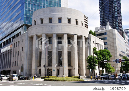 大阪証券取引所の正面 大阪証券取引所の正面 1908799