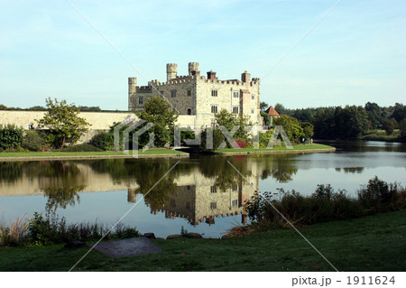 ロンドン郊外の貴婦人の城と呼ばれるイギリス一のリーズ城 1911624