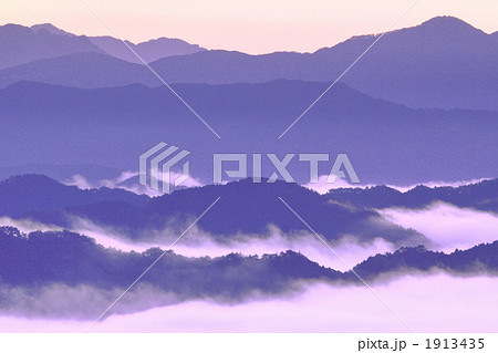 雲海の紀伊山地 1913435