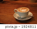 カフェラテ 1924811