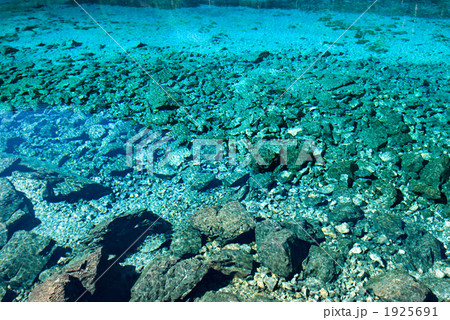 九寨溝の五彩池 九寨溝の五彩池 1925691