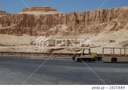 ハトシェプスト女王葬祭殿 1925889