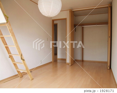 新築の部屋 1928171