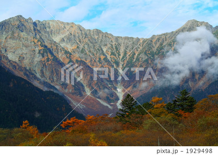 すばらしい紅葉の上高地 1929498