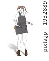 ミニワンピースを着た女性 1932889