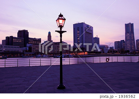 横浜の夕景 1936562