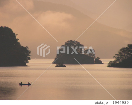 朝の桧原湖 朝の桧原湖 1944989