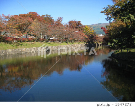 秋の松本城 お堀 秋の松本城 お堀 1947878