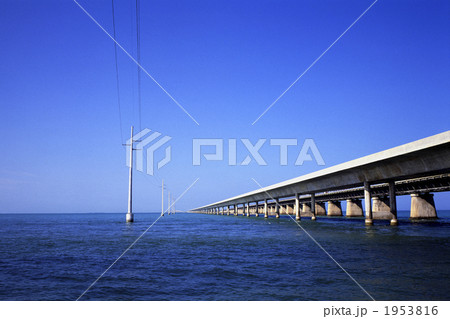 フロリダキーズの7マイルブリッジ 1953816