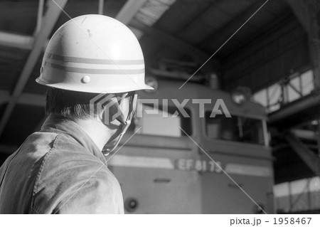 検修庫にて_01 1958467