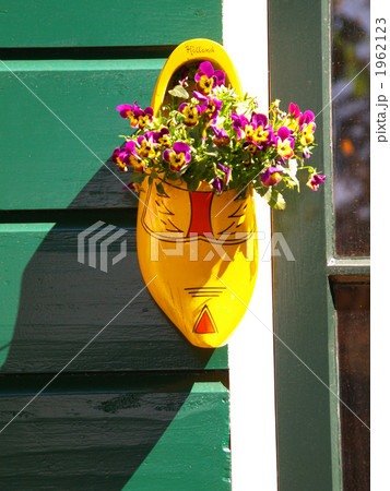 木靴 ビオラ 壁飾り オランダ 木靴 ビオラ 壁飾り オランダ 1962123