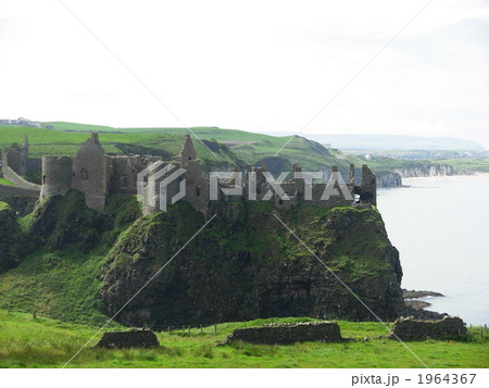 北アイルランドを行く（ダンルース城） 1964367