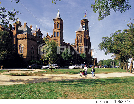 ワシントンＤＣのスミソニアン・キャッスル 1968978