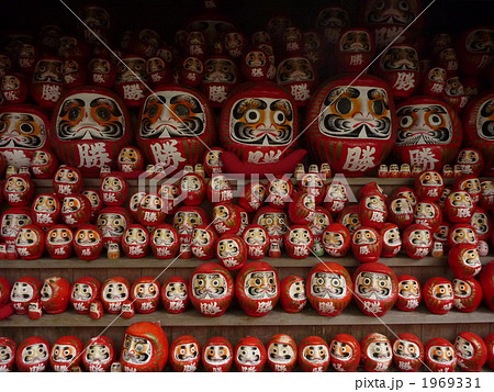 だるまさんたち整列 1969331