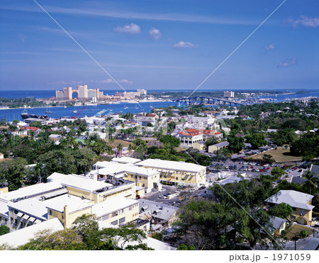 ナッソー市内を望む 1971059