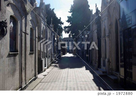 アルゼンチンのレコレータ墓地 1972880