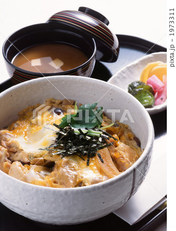 和食　親子丼 1973311