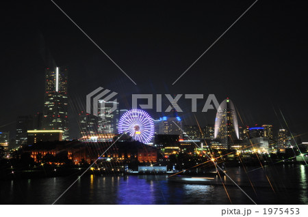 横浜夜景　ランドマーク　コスモワールド　赤レンガ倉庫 1975453