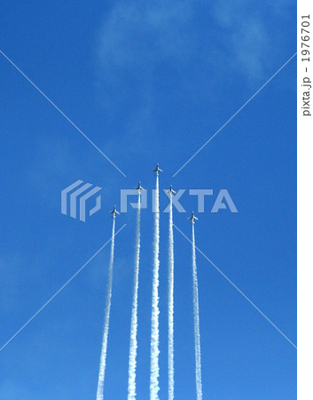 ブルーインパルス天高く 1976701