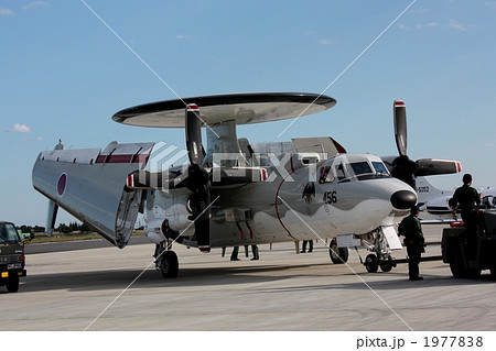 入間基地航空祭：早期警戒機E-2Cの搬送姿 1977838