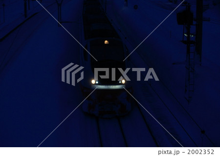 冬の特急つがる 2002352