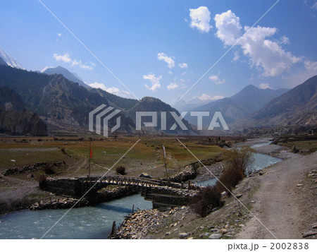 アンナプルナ　ピサンからマナンへ行く途中 2002838