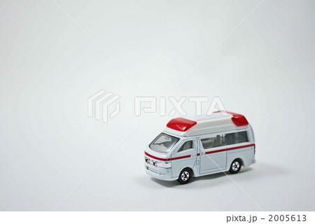 救急車【ミニカー】 2005613