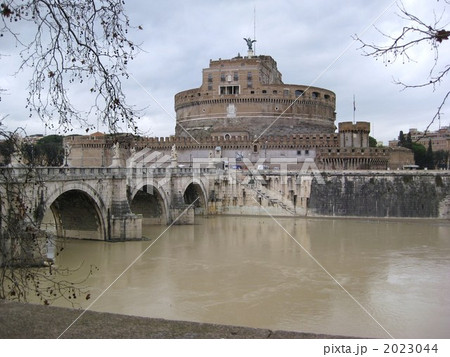 冬のサンタンジェロ城 冬のサンタンジェロ城 2023044