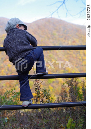 仙人峠の紅葉と子供 2026728