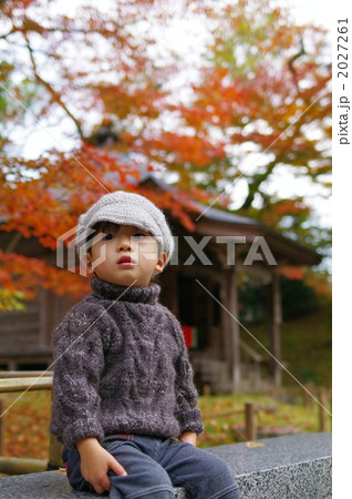 子供と紅葉の阿弥陀堂(中尊寺) 子供と紅葉の阿弥陀堂(中尊寺) 2027261